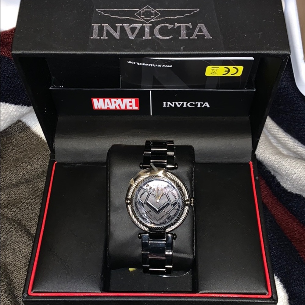 Invicta BLACK PANTHER men’s watch limited MARVEL